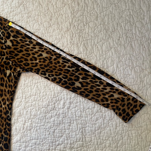 Express Leopard Print Portofino Women’s Button Down Long Sleeve Blouse - Picture 9 of 12